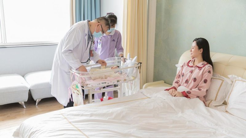 育儿嫂中介费，揭秘其中的“猫腻